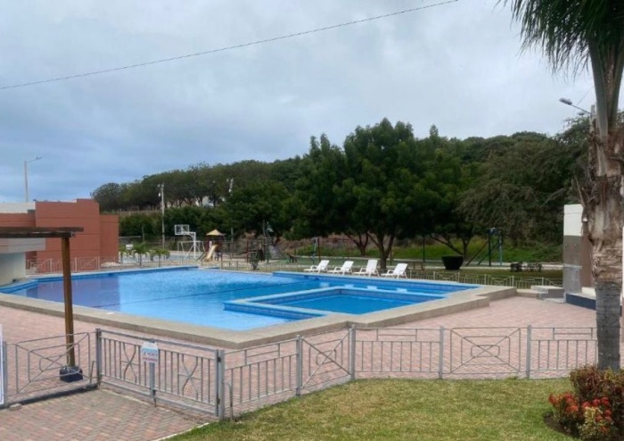 Departamento amoblado en alquiler en Altos de Manta Beach